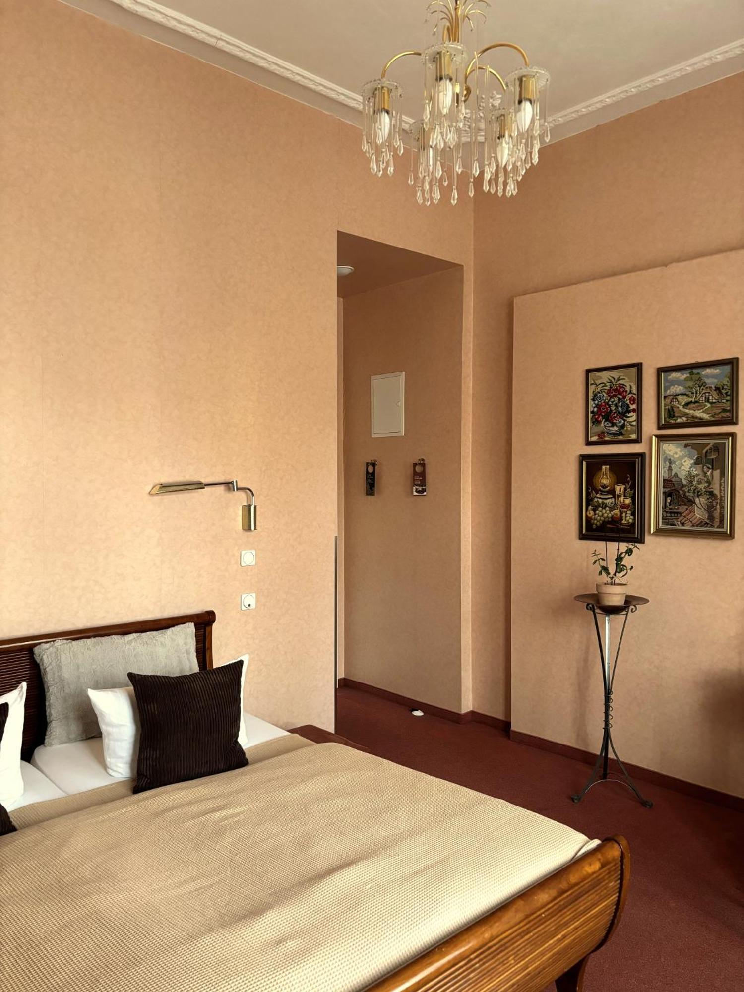 Hotel Villa Hentzel Weimar  Bagian luar foto
