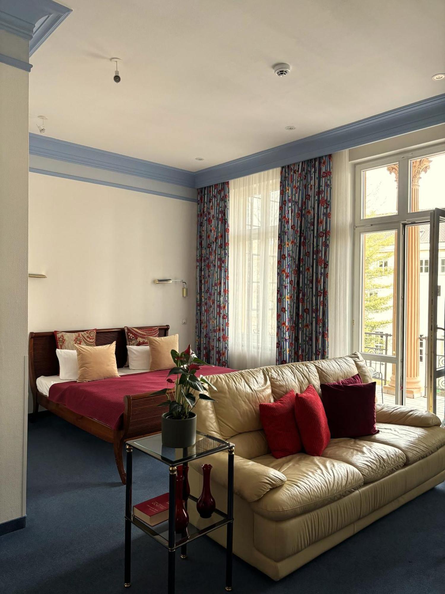Hotel Villa Hentzel Weimar  Bagian luar foto