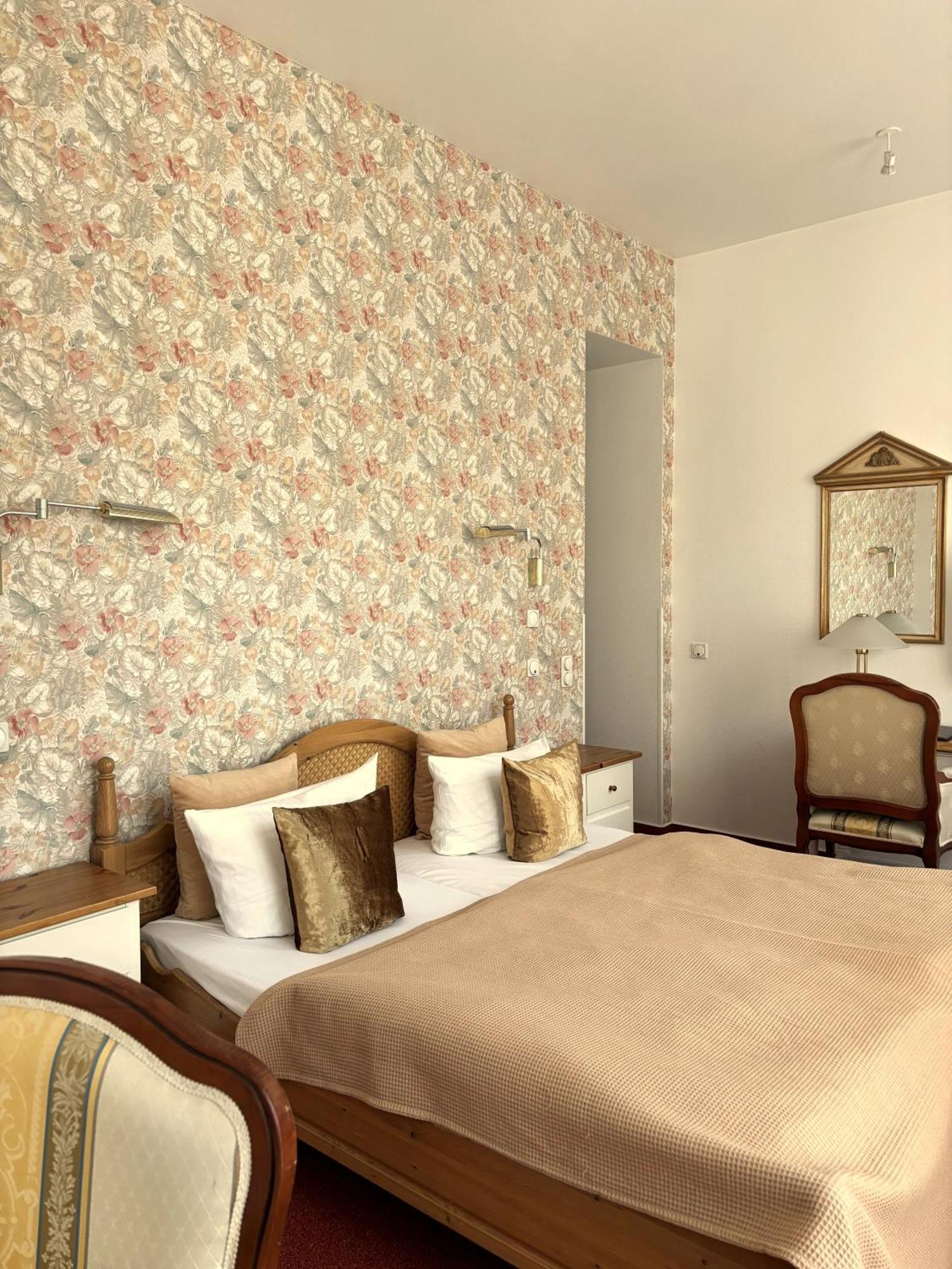 Hotel Villa Hentzel Weimar  Bagian luar foto